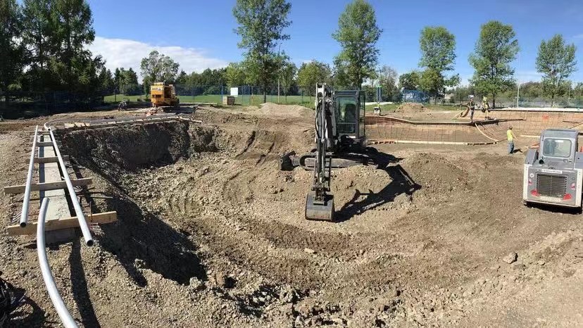 打造極限挑戰(zhàn)，滑板場(chǎng)施工方案全解析